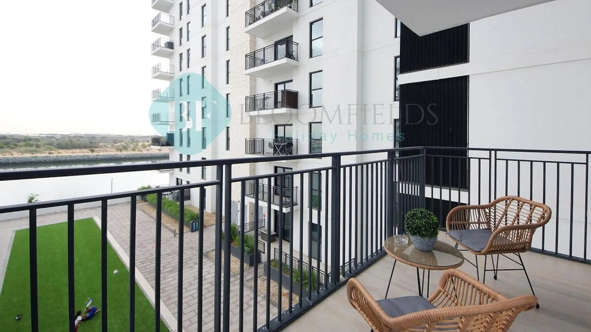Bloomfields 1Br Canal View In Waters Edge Yas Абу-Даби 0*,
